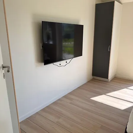 Boto 4 Apartman Bøtø By